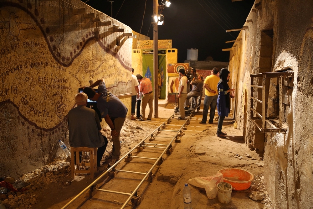 نمایی از پشت صحنه فیلم سینمایی «جزیره رنگین»